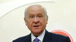 Devlet Bahçeli’den, A Milli Kadın Voleybol Takımı’na tebrik mesajı