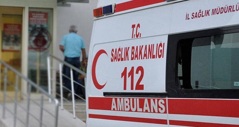 Adana’da aynı yöne giden otomobiller çarpıştı: 2 ölü, 4 yaralı