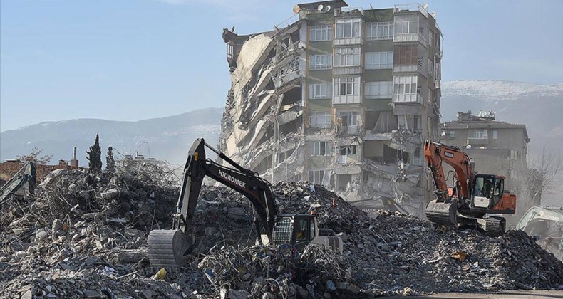 Depremlerden Etkilenen 11 Kentin Suyuna İlişkin Rapor Açıklandı : Adana’da 9 İlçeden Alınan 30’dan Fazla Örnekten 2’si Kirli Çıktı