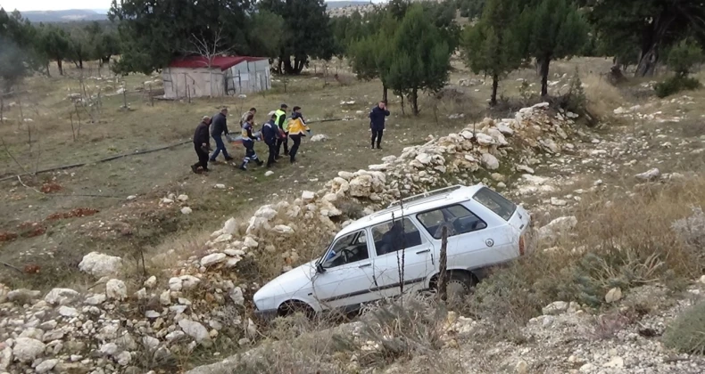 Mersin’de Otomobil Şarampole Düştü