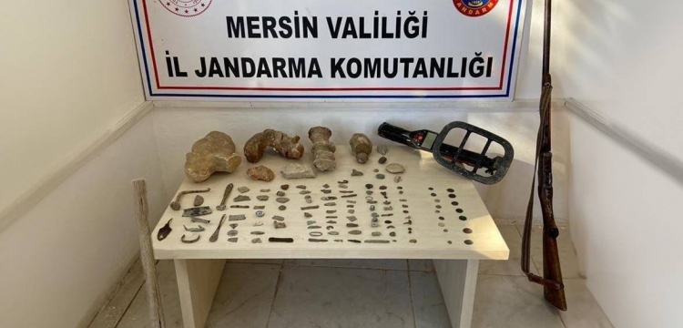 Mersin’de defineci operasyonu: “100’den fazla obje bulundu”