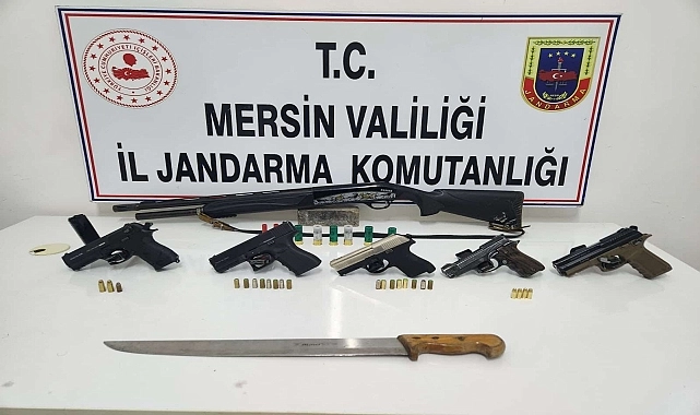 Mersin’de Silah Ticareti İddiasıyla 2 Zanlı Yakalandı