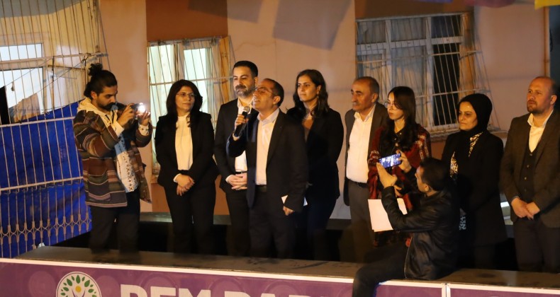 DEM Parti’den CHP’ye: “Siz rantın, yalanın, talanın ittifakını yaptınız”