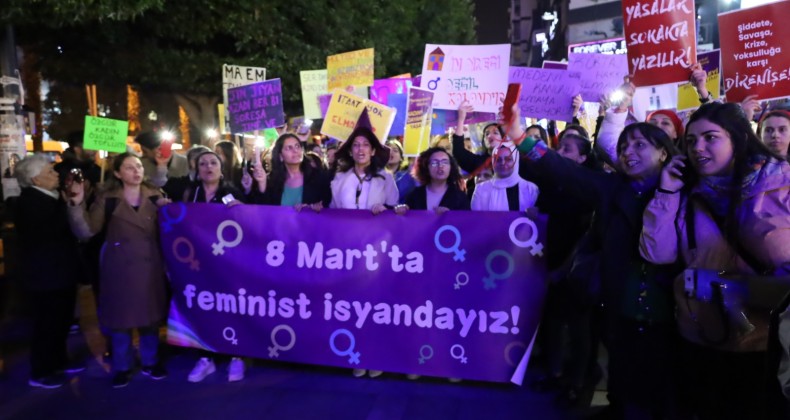 Adana, Mersin ve Antalya’dan Feminist Gece Yürüyüşü