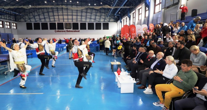 Adana’da Uluslararası 11.Veteranlar Masa Tenisi Turnuvası başladı