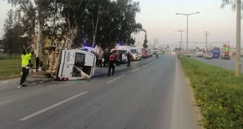 Tarsus’ta tarım işçilerini taşıyan minibüs ile kamyonet çarpıştı: 6 yaralı