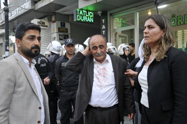 Adana’da Van protestosuna plastik mermilerle müdahale