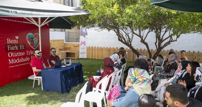 Mersin’de Otizm Aile Danışma Merkezi’nden Otizm Farkındalık Günü etkinliği