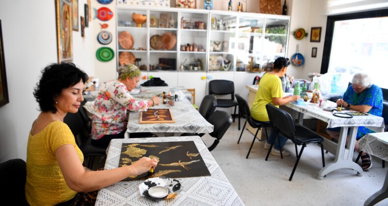 Çukurova’dan hem öğreten hem kazandıran sanat kursları