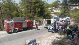 Mersin’de tarım işçilerini taşıyan minibüs devrildi: 7 yaralı