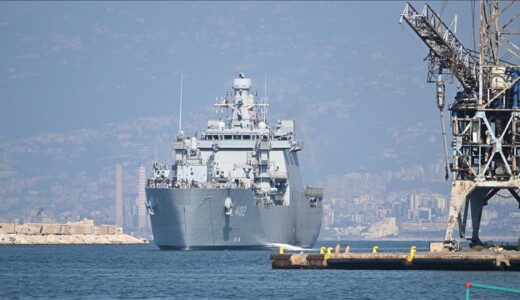 Lübnan’dan tahliye edilenlerin gemisi Mersin’e ulaştı