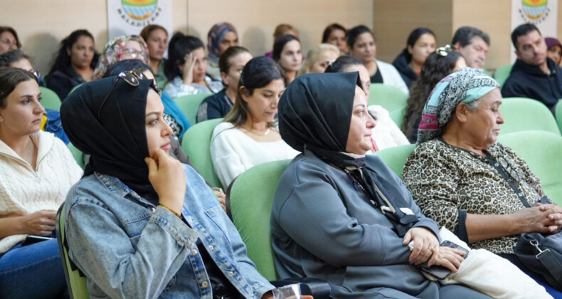 Tarsus’ta İpek Böcekçiliği semineri düzenlendi