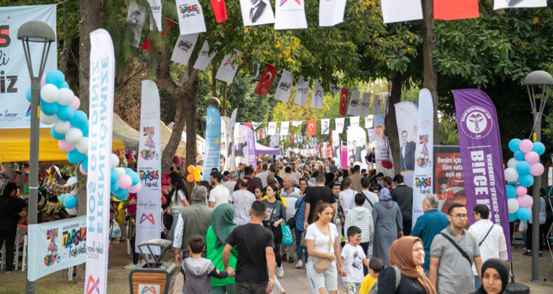 Mersin’de ‘3. Uluslararası Tarsus Festivali’ ilgi topladı