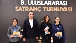 Mersin’de 8. Uluslararası Satranç Turnuvası’nda ödüller verildi