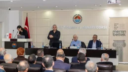 Mersin’de panel: “Ekonomi, tarım, liman ve sanayi gündemleri ele alındı”